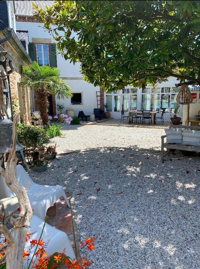 La Maison Du Grand Rocher プルバスラネック エクステリア 写真